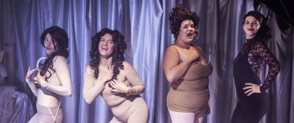 Na co teď zajít do divadla?