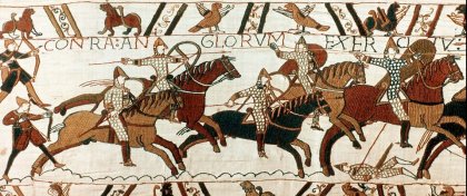 Tapisérie z Bayeux putuje do Británie. Je v tom politika?