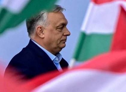 Peníze či drogy za „správný“ lístek