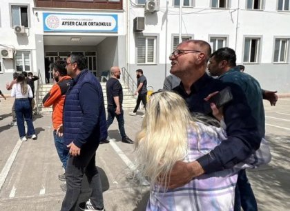 Při střelbě na škole v Turecku zemřelo osm dětí a dospělý