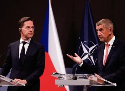 Uděláme vše pro plnění závazků NATO, řekl Babiš