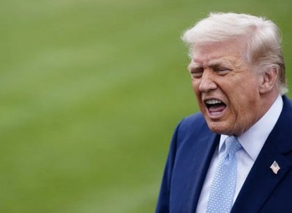 Trump si myslí, že je Bůh