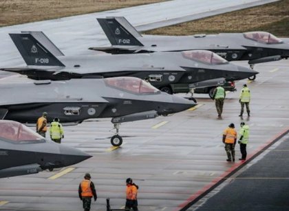 Přeměna vzdušné mise NATO zpřehlední velení a zrychlí reakci