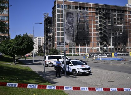 Likvidace požáru budovy ve Zlíně potrvá ještě několik dní