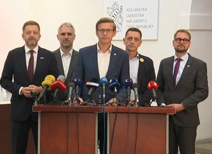 Opozice chce vyslovit nedůvěru vládě