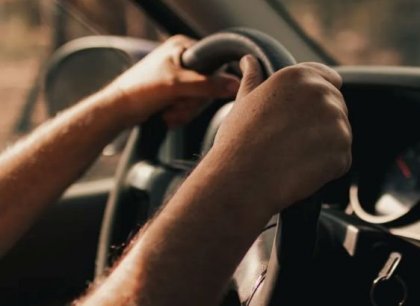 Platnost letos skončí ještě statisícům řidičáků