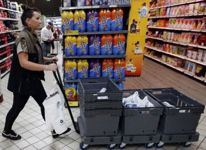 Desítkám francouzských supermarketů přestaly kvůli kyberútokům fungovat mrazáky