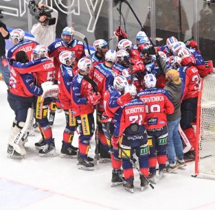 Pardubice budou hrát o titul s Třincem